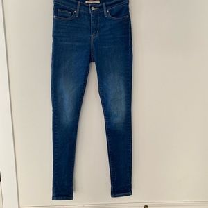 Levi’s - 310  Shaping Super Skinny